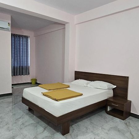 Golden Palace Residency Belagula Ngoại thất bức ảnh
